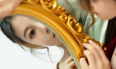 虚拟偶像“皮套”下的罪恶，运营公司利用动捕数据训练AI，企图永久取代“中之人”